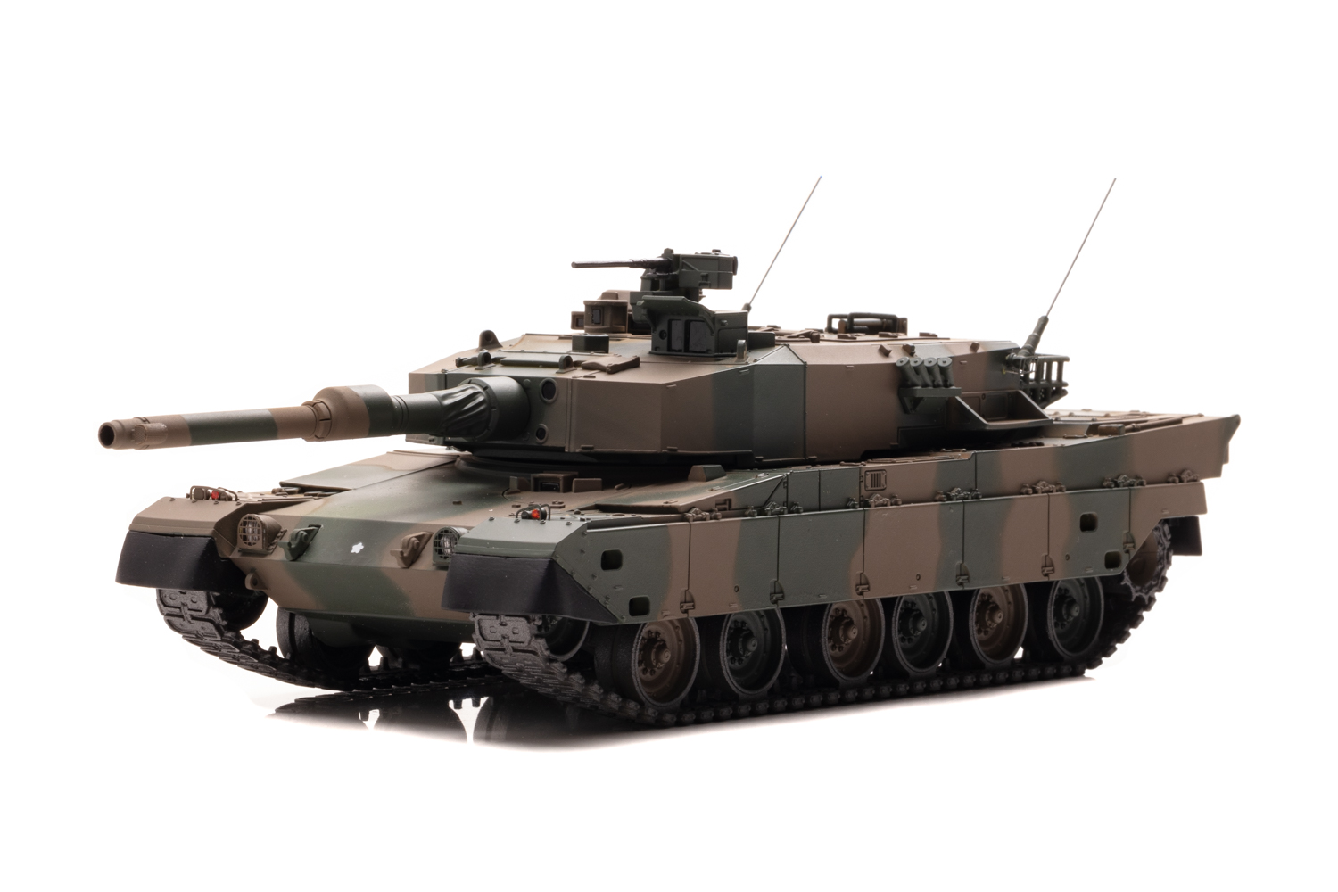 自衛隊の第三世代主力戦車 90式が1/43スケールでモデル化！ 3/8より