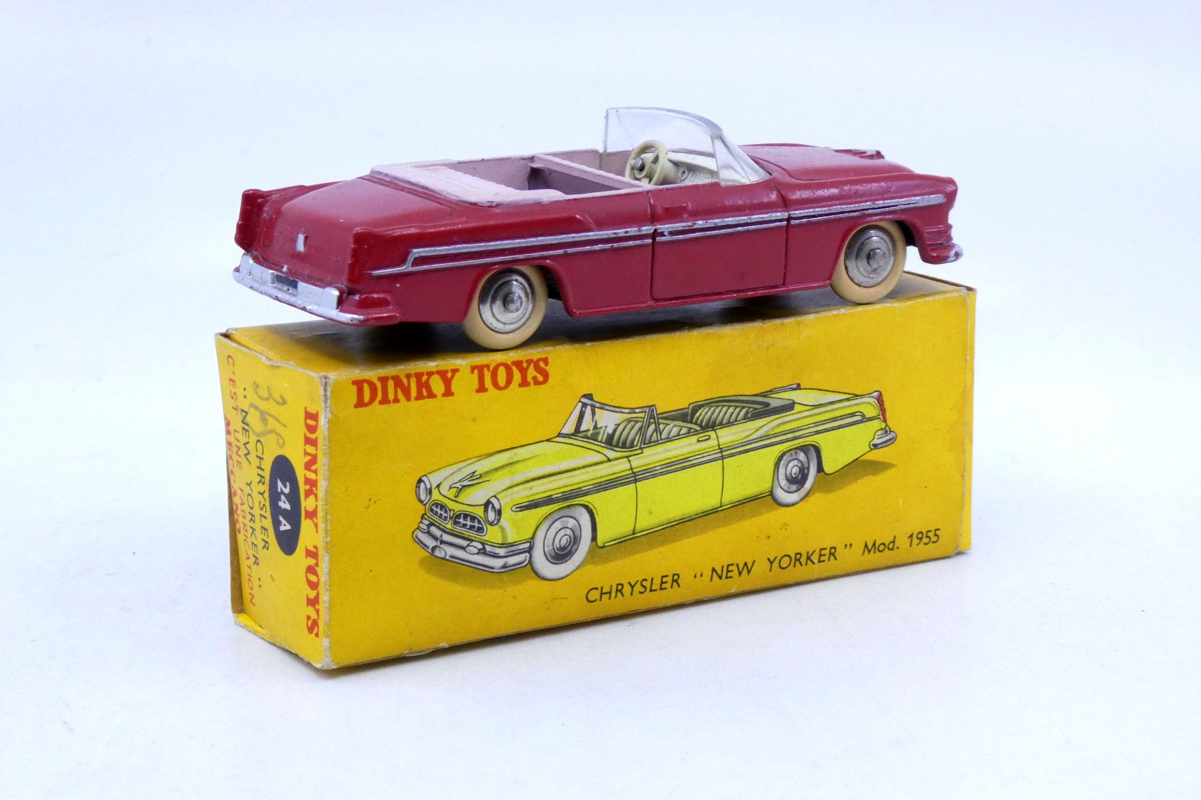 Dinky Toys France Chrysler New Yorker