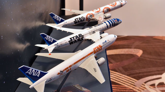 ANA、スター・ウォーズ特別塗装機を2機発表 新キャラBB-8をデザイン
