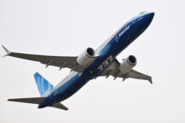 最大の737 MAX”737-10、海外初の飛行展示披露＝ファンボロー航空ショー