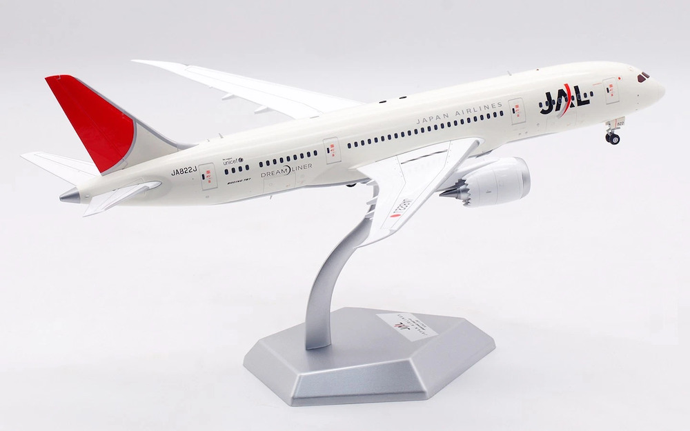 SQ Wings L2028 Boeing 787-8 Dreamliner JAL Japan Airlines JA822J