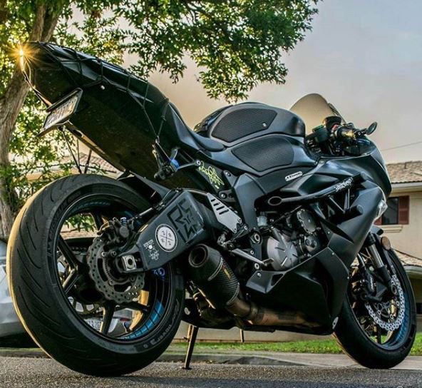 ZX-6R (13-23) デザインが美しいIMPAKTECH製 レースアーマー｜AxxL