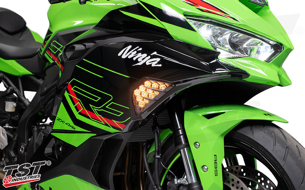 ZX-4R 専用 カスタムLEDフロントウインカー｜AxxL
