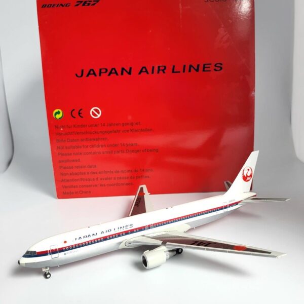JC Wings 1:200 JAL Japan Airlines JA8266 Boeing 767-300