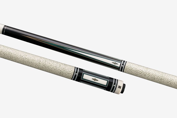 Adam | ビリヤード用品・キュー販売のベル インターナショナル