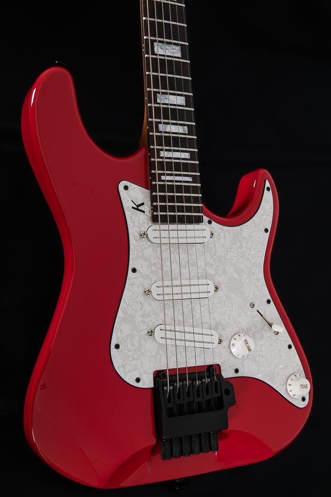 Kiesel Delos Headless – Bigfoot-Guitars