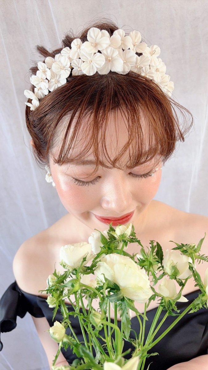 ホワイトフラワーヘッドドレス クレイフラワー 花嫁様 – おしゃれ花嫁