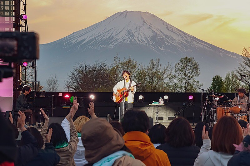 秦 基博、快晴の富士山をバックに繰り広げた【GREEN MIND 2022】をBlu