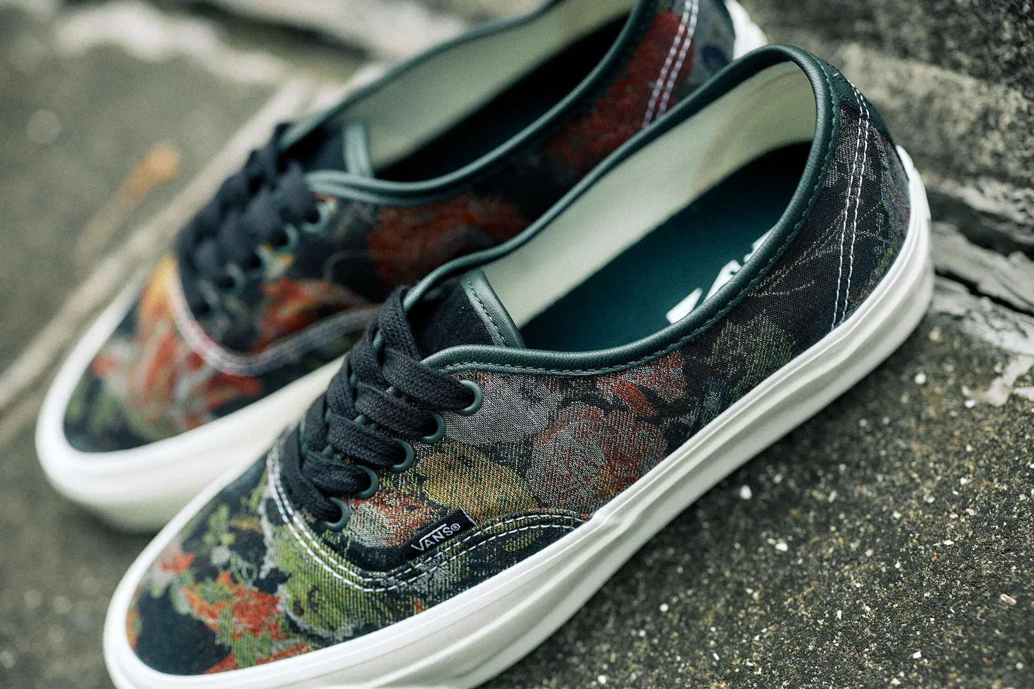 PREMIUM AUTHENTIC 