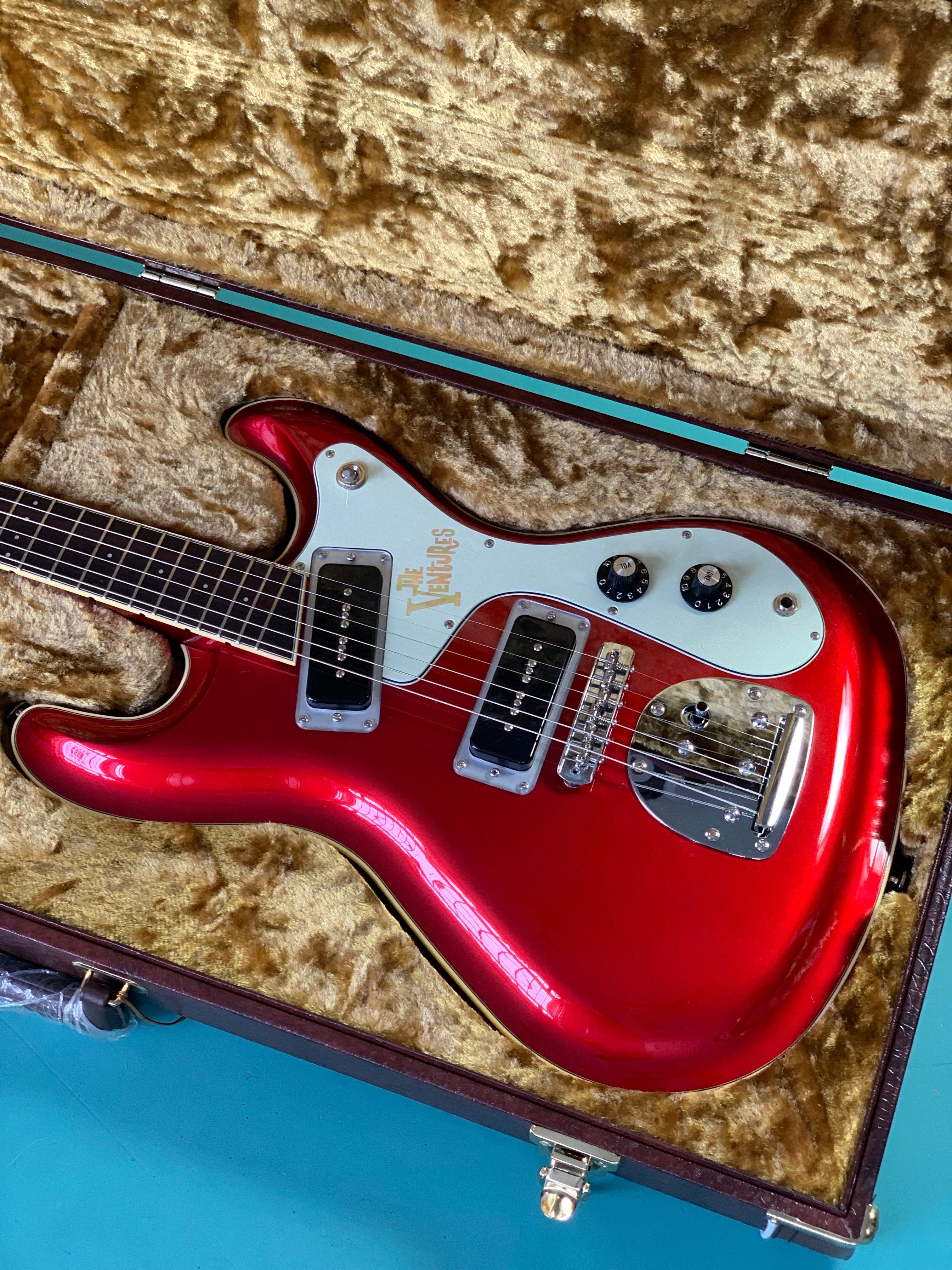 Aria Ventures 40th Anniversary - Black Book Guitars