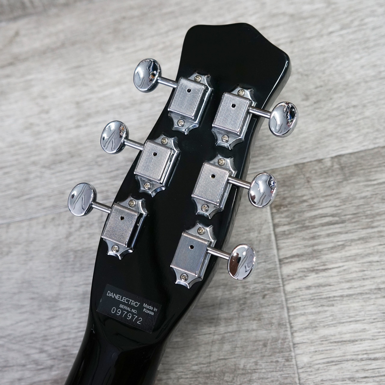 Danelectro 56 Single Cutaway - Black - / 楽器屋BOW オンラインストア