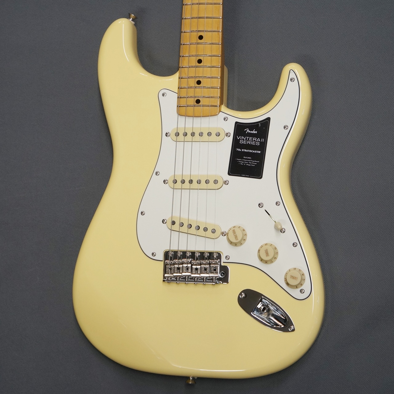 Fender Vintera II 70s Stratocaster - Vintage White - / 楽器屋BOW