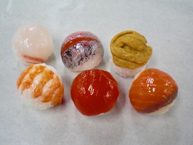 浅草限定新商品「手毬寿司マグネット」 | 元祖食品サンプル屋