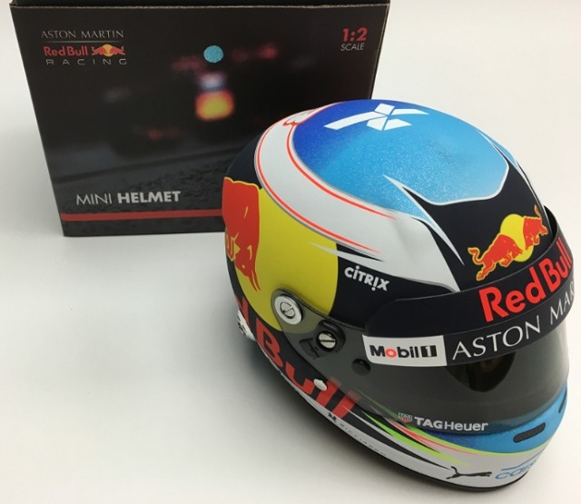 GPコレクションホビー館 ｜ SPORT MINILINE 1/2 HELMET D.RICCIARDO