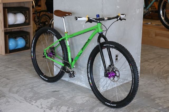 Salsa Cycles / EL MARIACHI