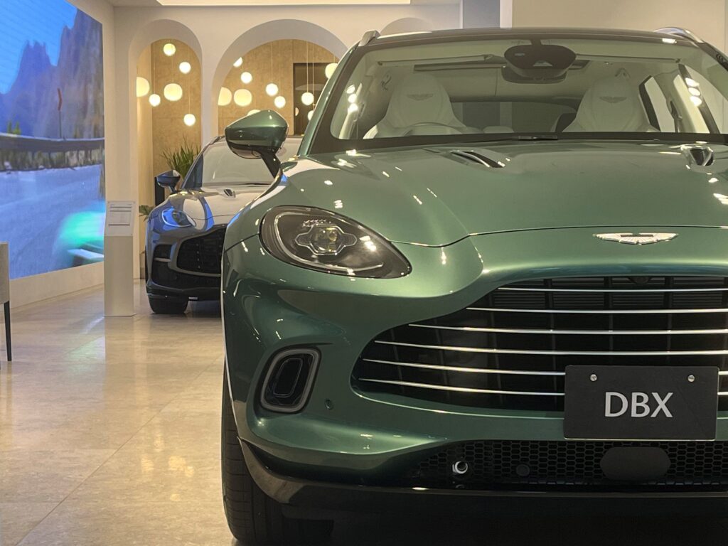 ショールーム展示車のご案内】DBX 1959 Racing Green/Titanium