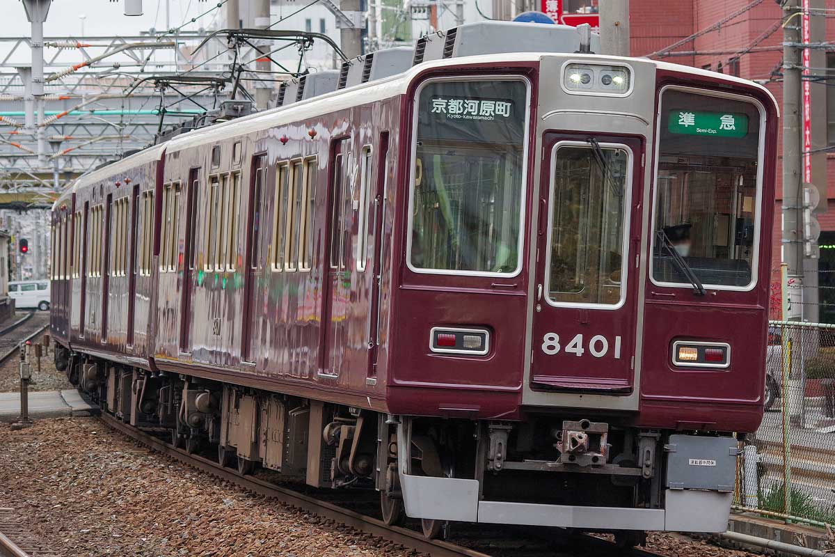32003＞阪急8300系（1次車・白ライト）8両編成セット（動力付き）｜N