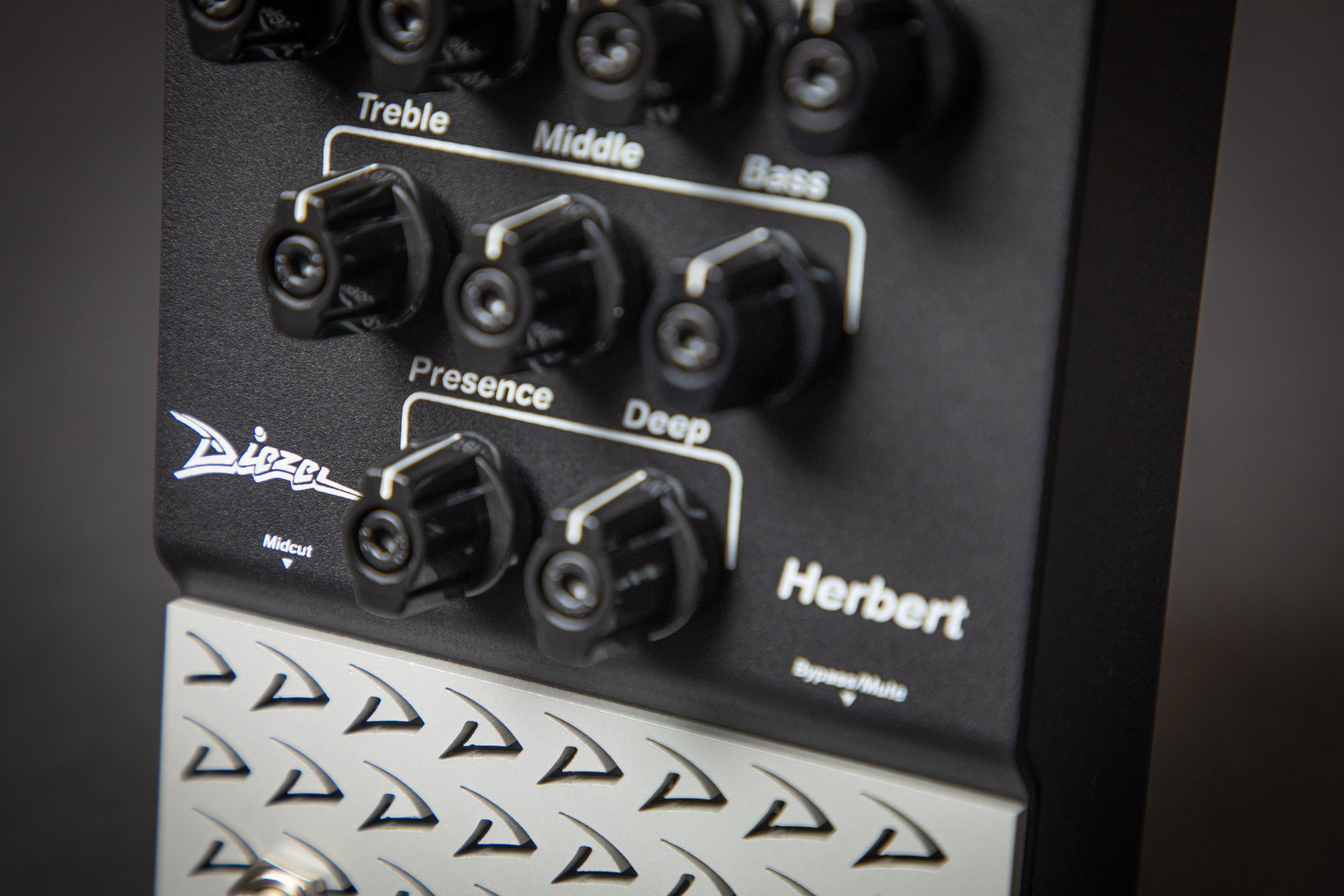 Diezel Herbert Pedal – Guitars Rebellion