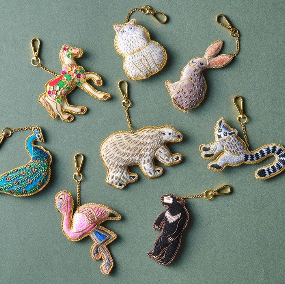 刺繍のキーホルダー - DOUBLEDAY ダブルデイ｜ライフスタイルショップ
