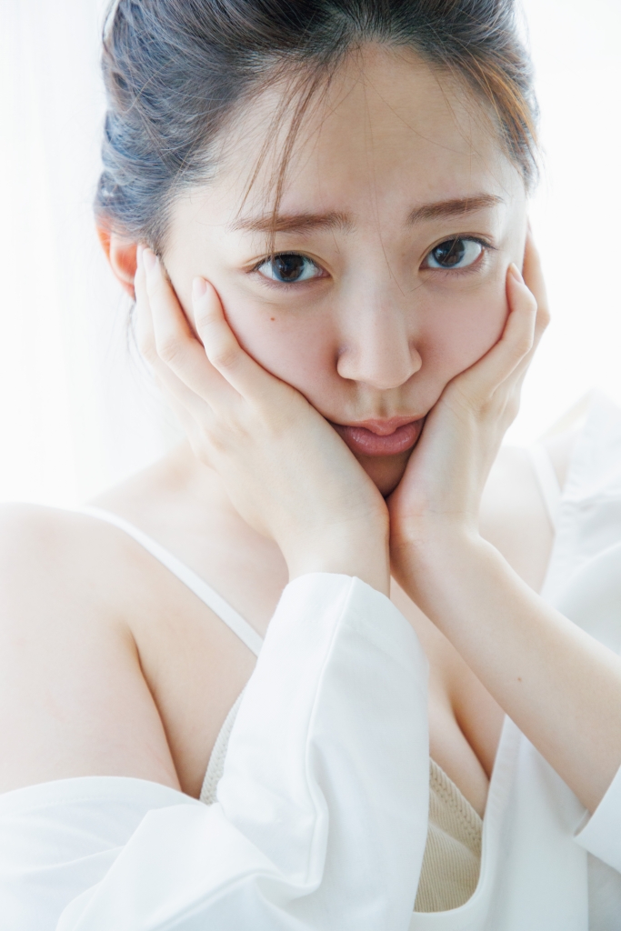鈴木愛理デビュー20周年記念写真集『nectar(ネクター)』、ファンと一緒