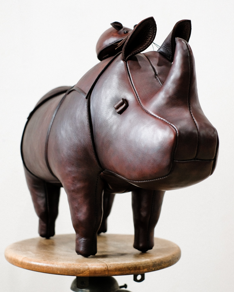 Vol.4583【OMERSA：Leather Animals】｜AUBERGE・Needles