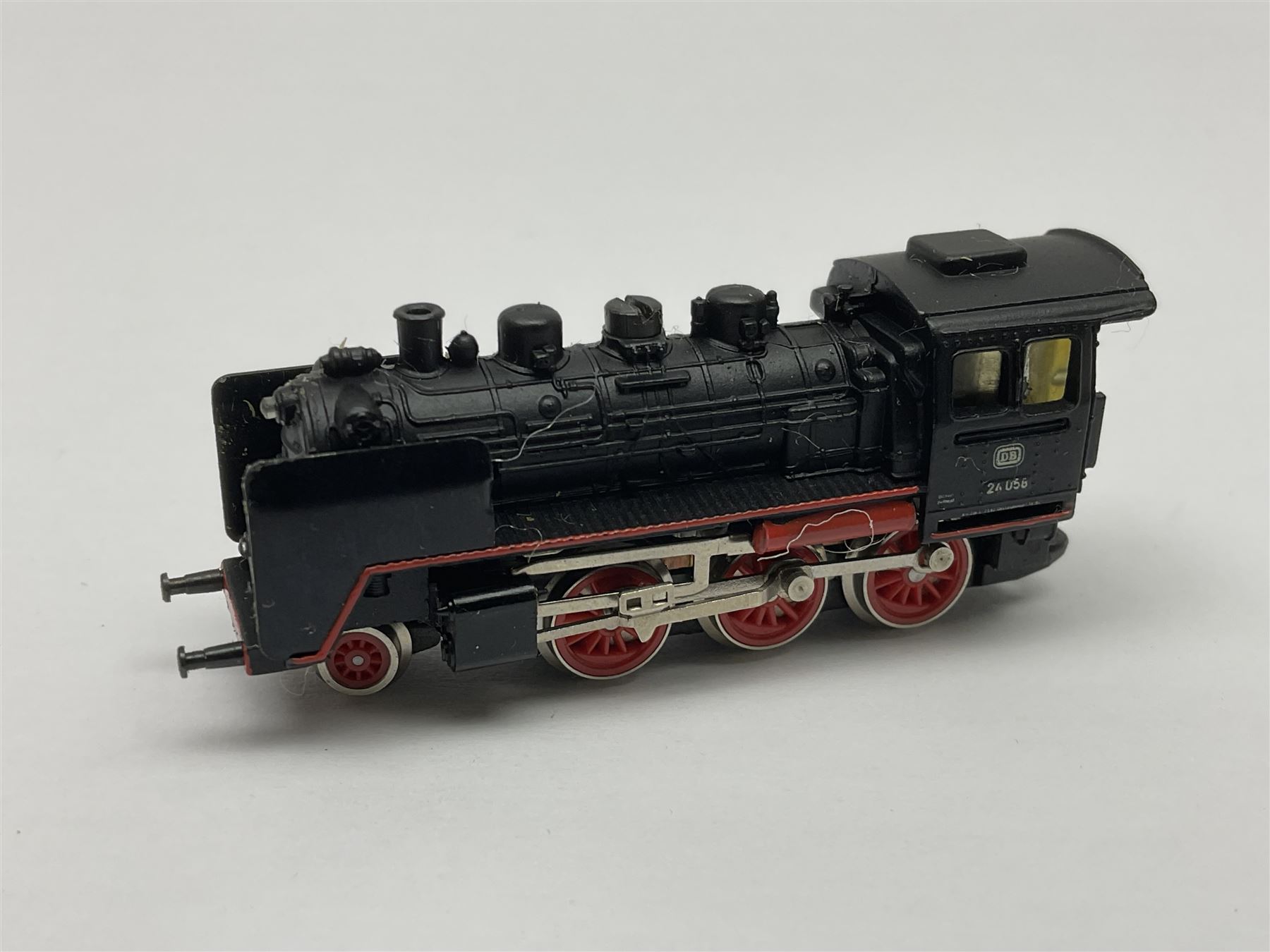 Marklin mini-club 'Z' gauge - three locomotives nos | Model