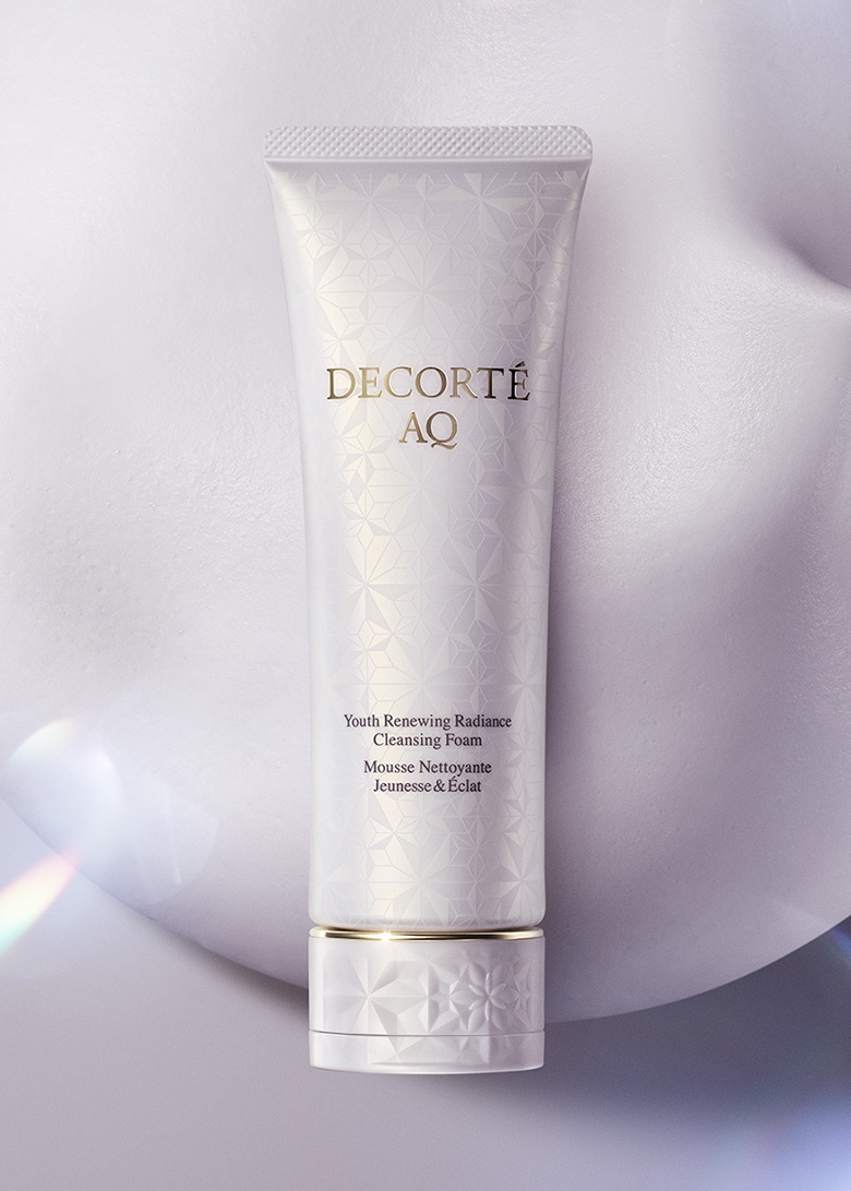 AQ ラディアンス エアリークリームウォッシュ | DECORTÉ（コスメ