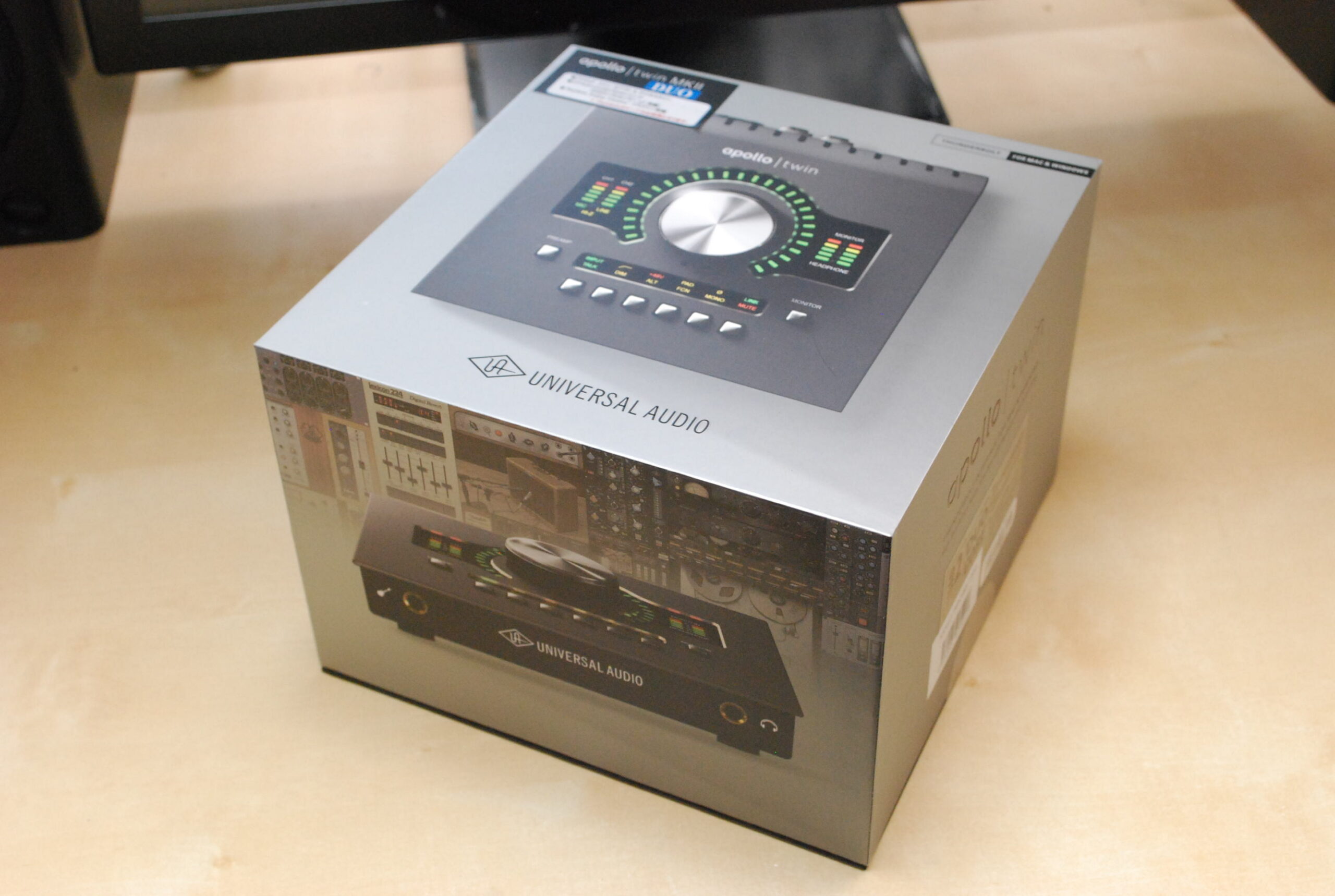 apollo twin MKIIを使うためにThunderbolt3(USB Type-C)搭載のCore-i7