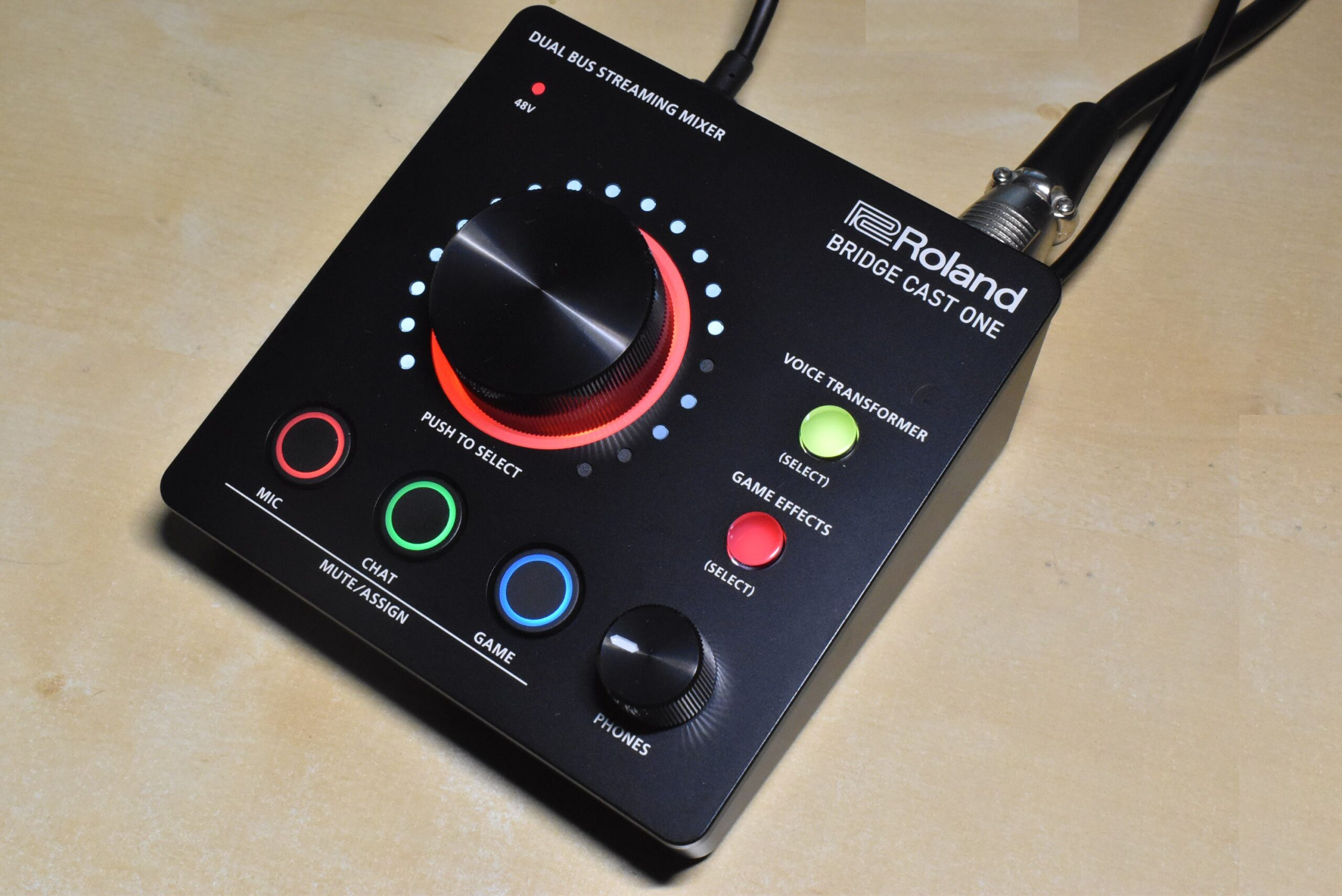 ゲーマー、配信者向けオーディオミキサー兼インターフェイスの