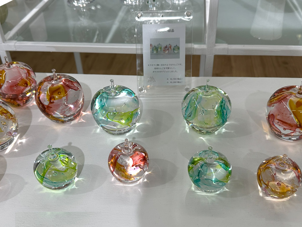 あづみ野ガラス工房 工房作品】 りんごの結晶（大）