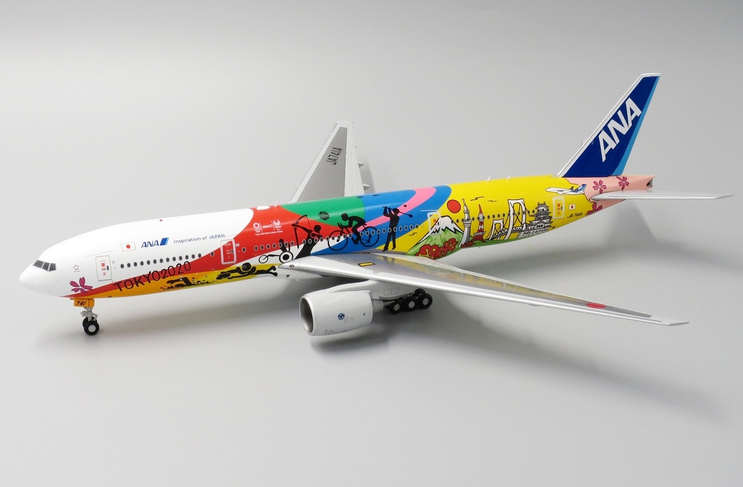 ANA B777-200ER JA745A 特別塗装 ANA B777-200ER JA745A 特別塗装