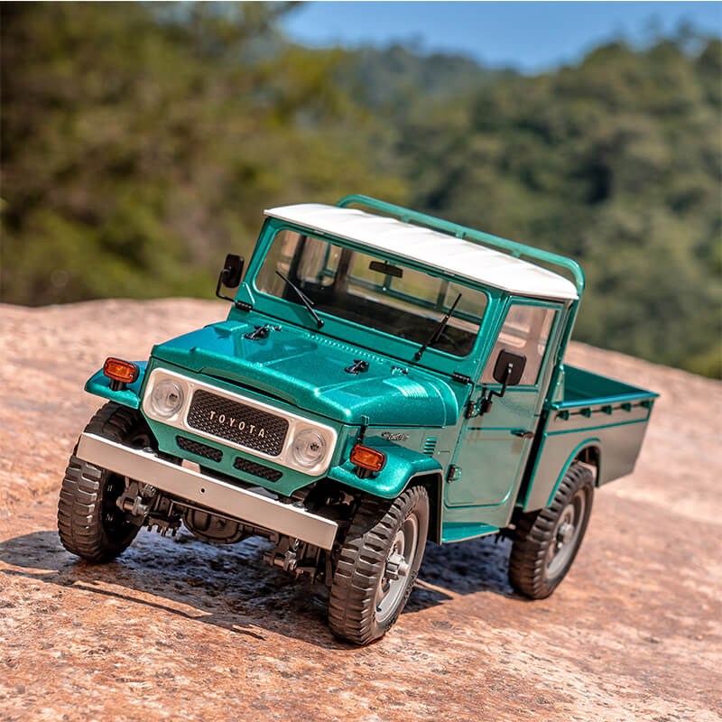 1:12 Scale RC Pickup | RTR, Working Lights & Tailgate | FMS Hobby