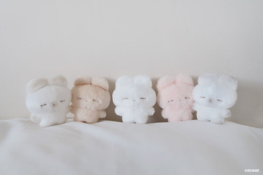 大人気ぬいぐるみ作家REMMEの『うさぎのねむちゃん』が、ぷち