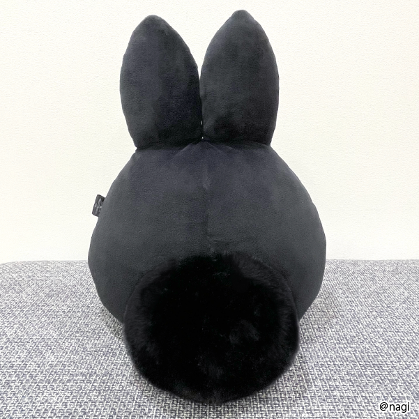 SNSで大人気！『makkuro usagi®︎』よりBIGぬいぐるみが登場