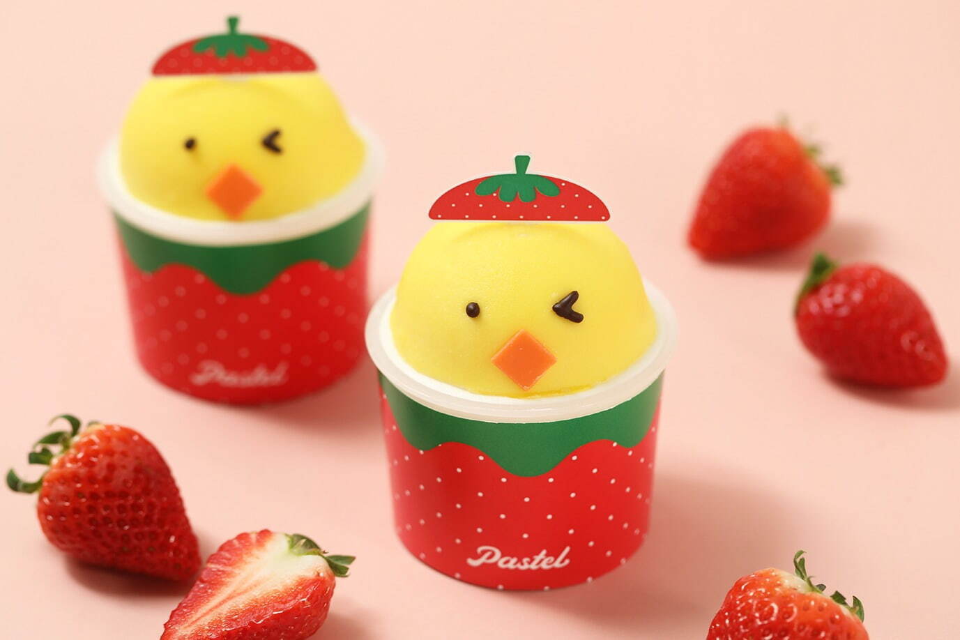 パステル「いちご」のなめらかプリン、ふんわりひよこムースのプリン