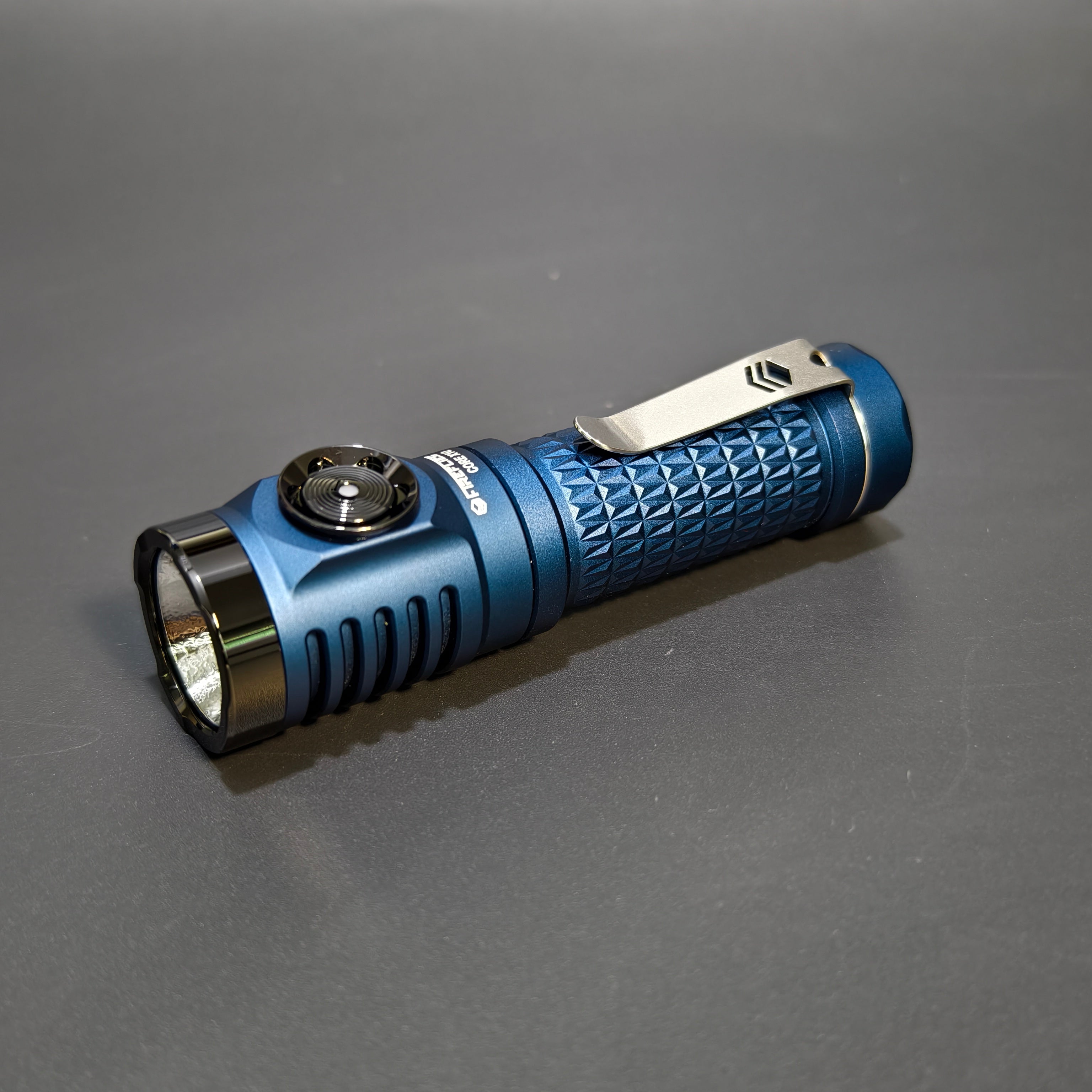 X1Q Core – Fireflies outdoor Flashlights
