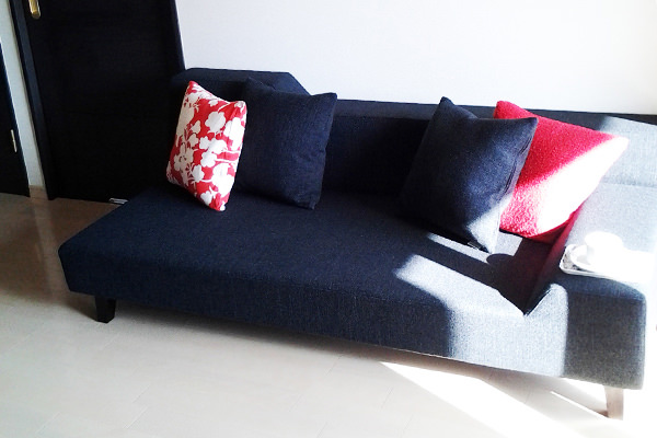 Akari light FLANNEL SOFAの オットマンとクッション Akari light