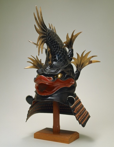 鯱形兜 | | 収蔵品詳細 | 作品を知る | 東京富士美術館（Tokyo Fuji