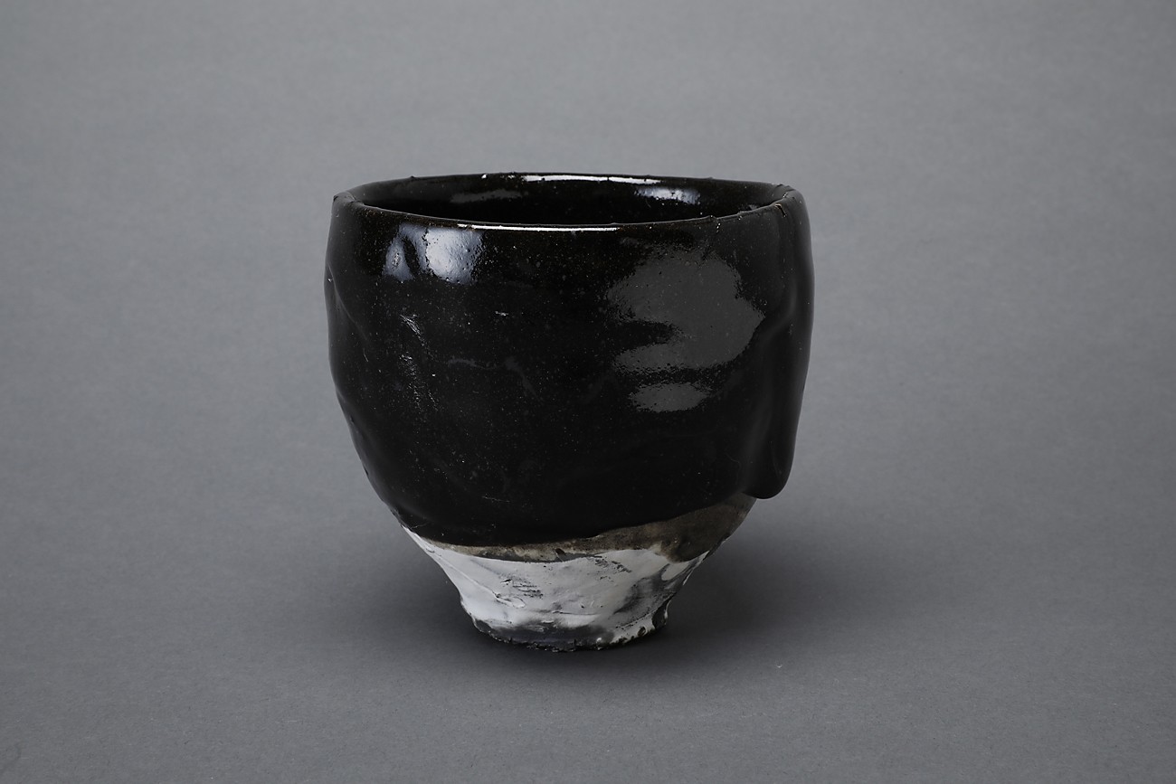 引出黒茶碗 | 茶道具 | ギャラリー器館