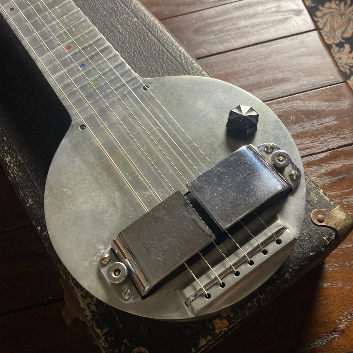 在庫情報/Rickenbacker Electro A-22 Lap Steel | Guitar Room 501