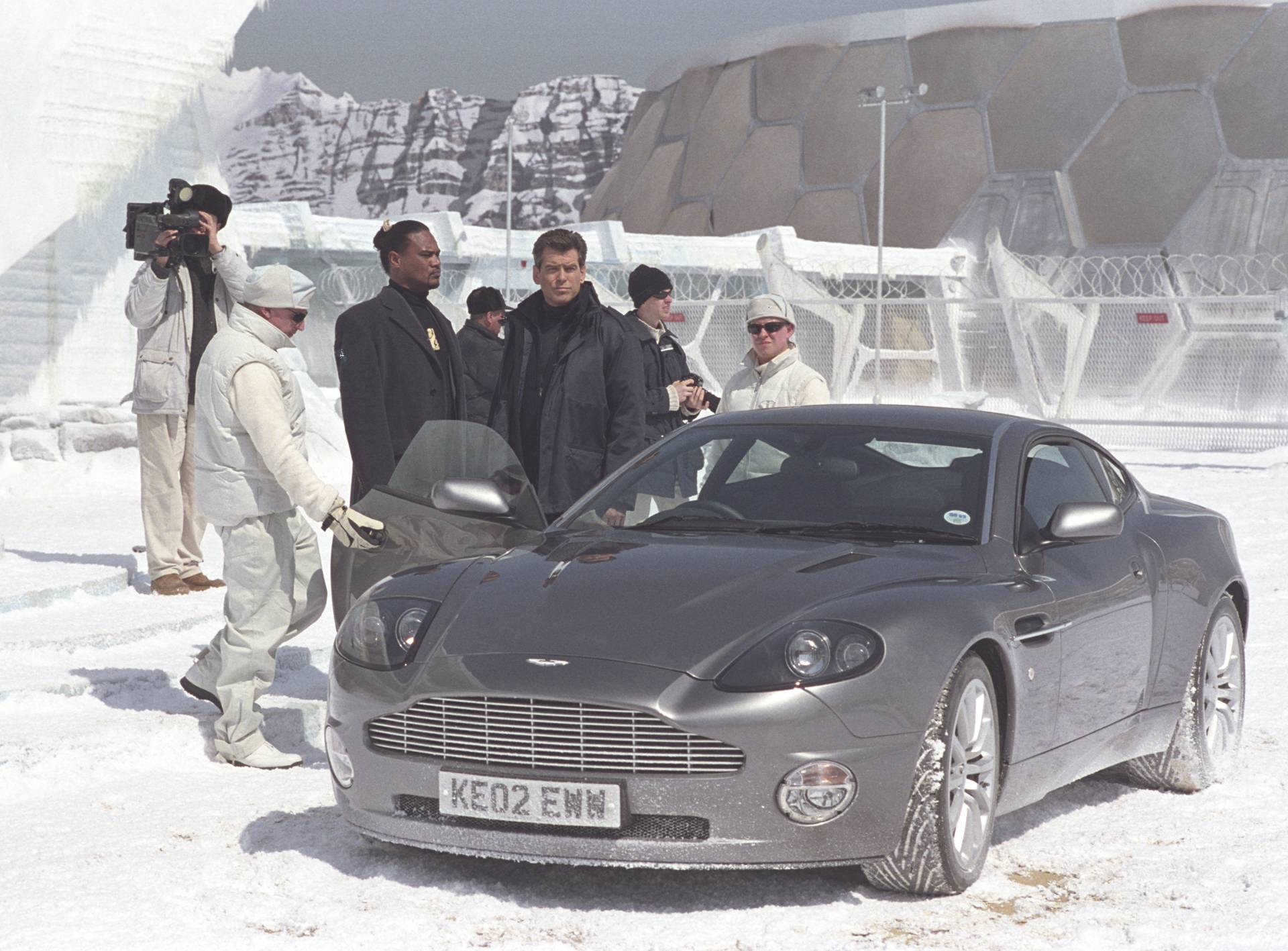 Aston Martin V12 Vanquish | James Bond 007