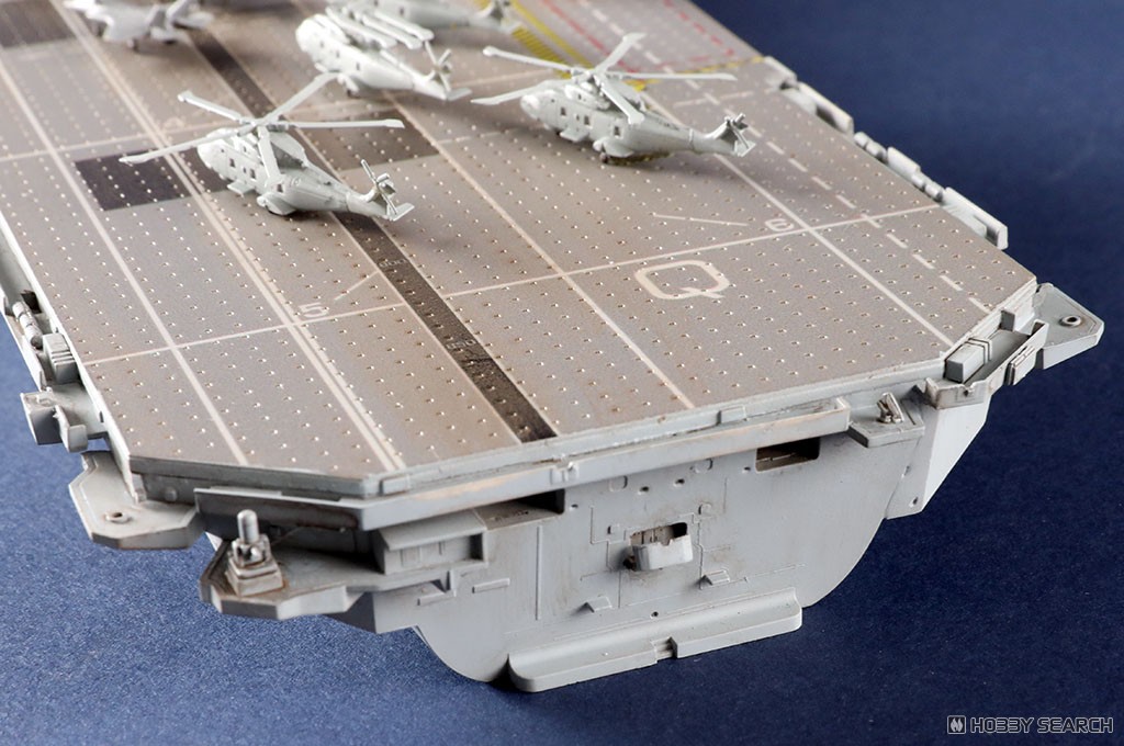 ☆特価品 イギリス海軍 航空母艦 HMS クイーン・エリザベス