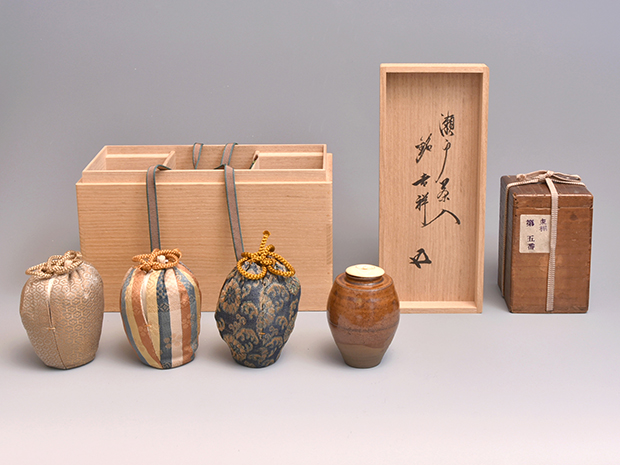 瀬戸茶入 銘「吉祥」 鵬雲斎箱書 仕服3 | 古美術ささき