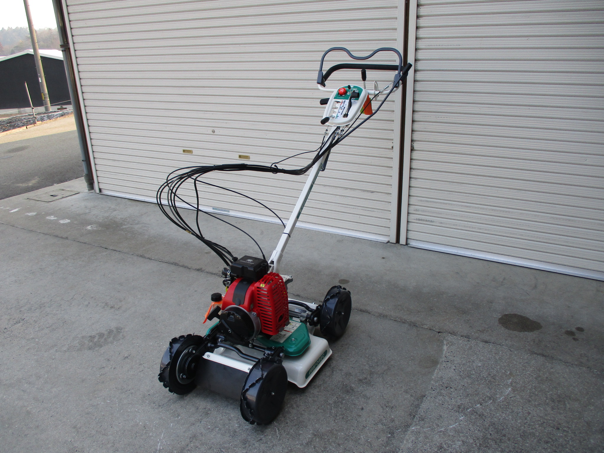 オーレック あぜ草刈機 SP853A 斜面刈 刈幅500㎜ 排気量79.4cc 刈高35