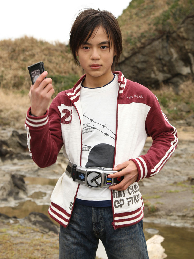 少年姿の野上良太郎（超・電王） | 仮面ライダー図鑑 | 東映