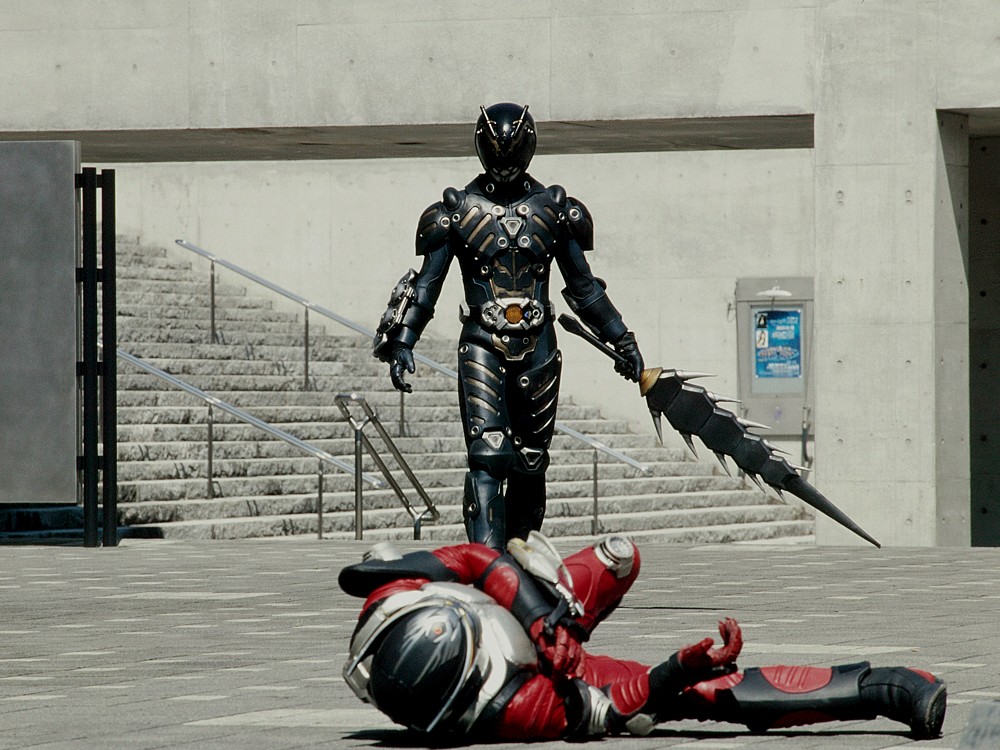 オルタナティブ | 仮面ライダー図鑑 | 東映