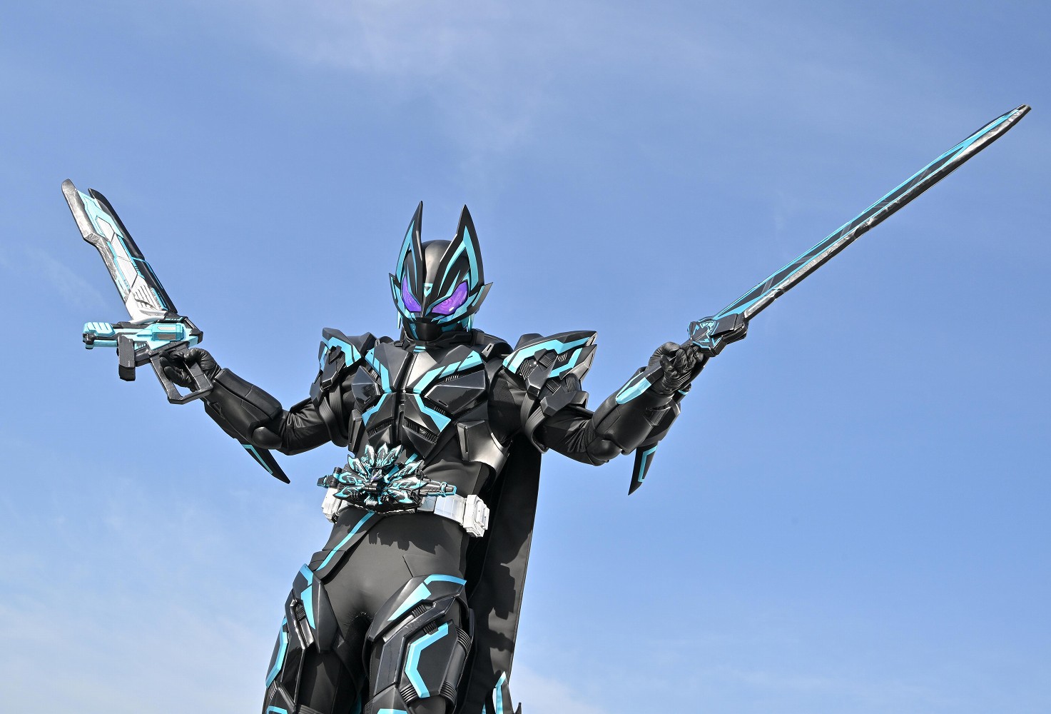 Xレイジングソード | 仮面ライダー図鑑 | 東映