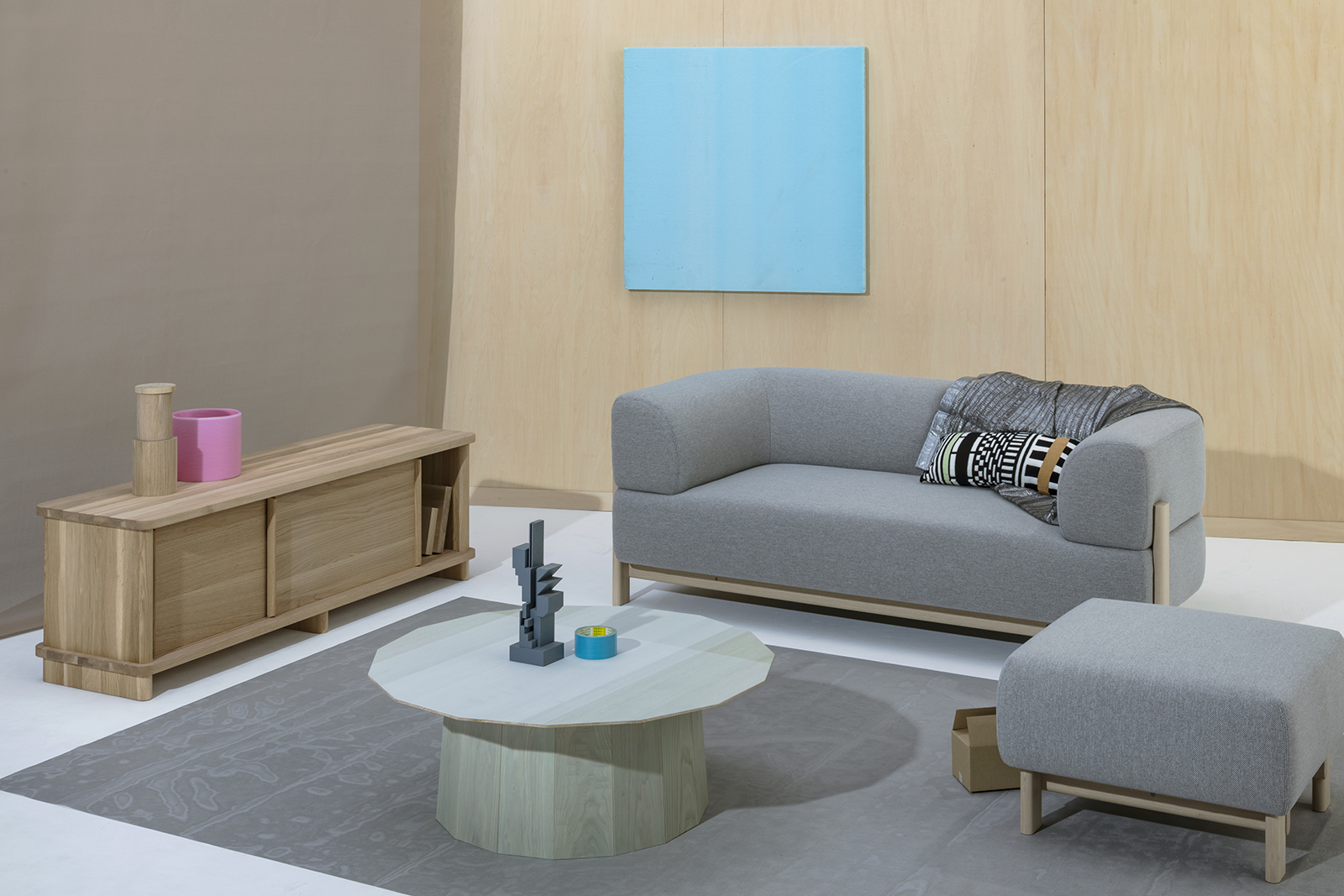 Elephant Sofa 2-Seater ‒ KARIMOKU NEW STANDARD (KNS)