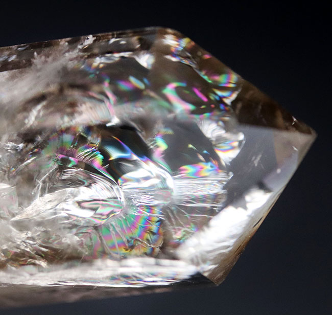ビッグ！内部に霧がかかった不思議な水晶、スモーキークォーツ（Quartz