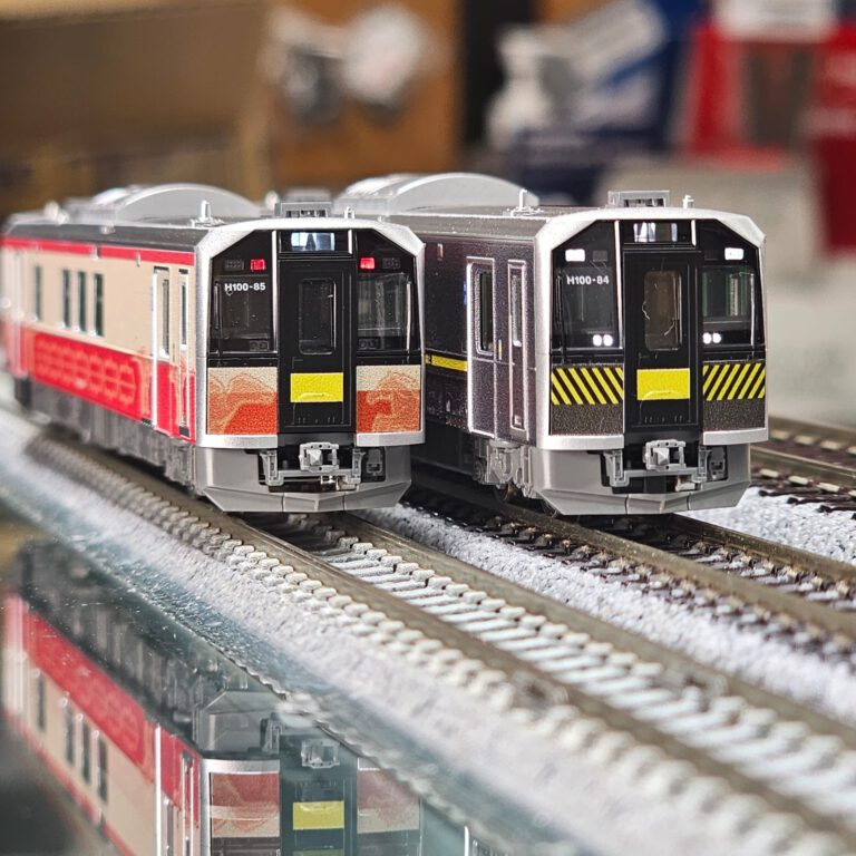 TOMIX 98138 JR H100形ディーゼルカー（室蘭線・日高線ラッピング車